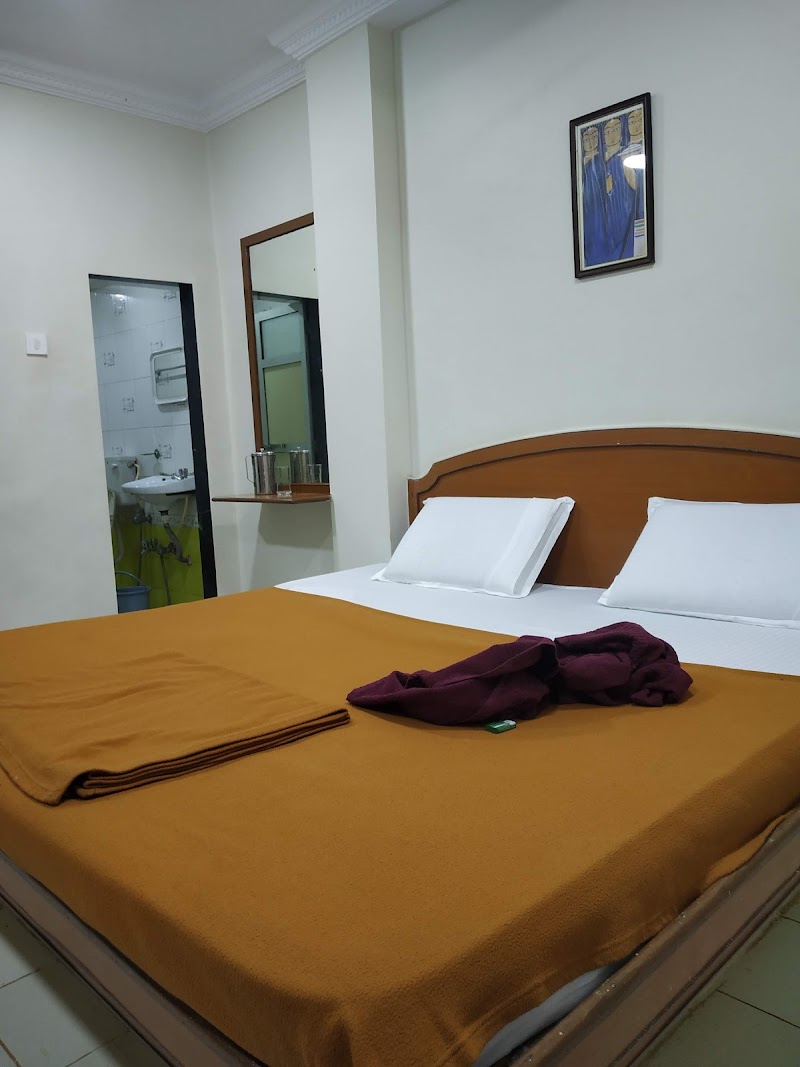Hotel Woodside - Hotel Woodside X7WF+9JP, Matheran, Maharashtra 410102, India