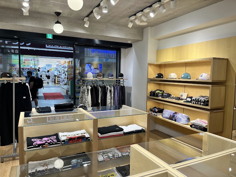 HUF KYOTO - HUF KYOTO, Japan, 〒604-8047 Kyoto, Nakagyo Ward, Nakasujichō, ４８８−１０ SHINKYOGOKUDORI ROKKAKUSHITA NAKAGYO-KU KYOTO-CITY KYOTO