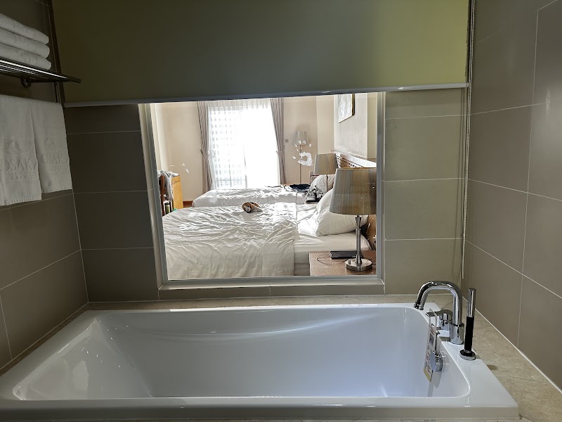 Rosaka - Rosaka, 107A Nguyễn Thiện Thuật, Phường, Nha Trang, Khánh Hòa 67337, Vietnam