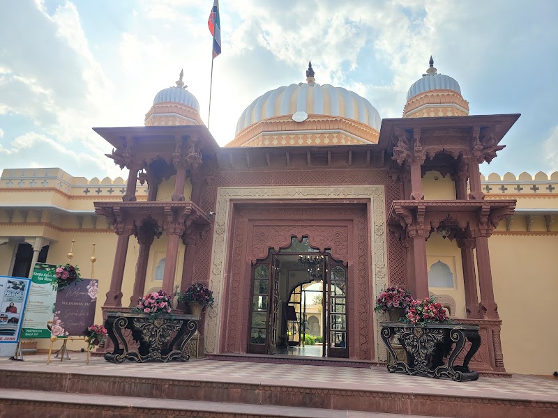 Amar Mahal - Amar Mahal 8JWQ+JJP, near Betwa River, Orchha, Madhya Pradesh 472246, India