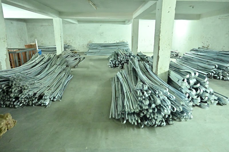UMANG TRADERS - UMANG TRADERS Station Rd, near Deshbandhu School, Nahar Para, Station Road, Moudhapara, Raipur, Chhattisgarh 492001, India