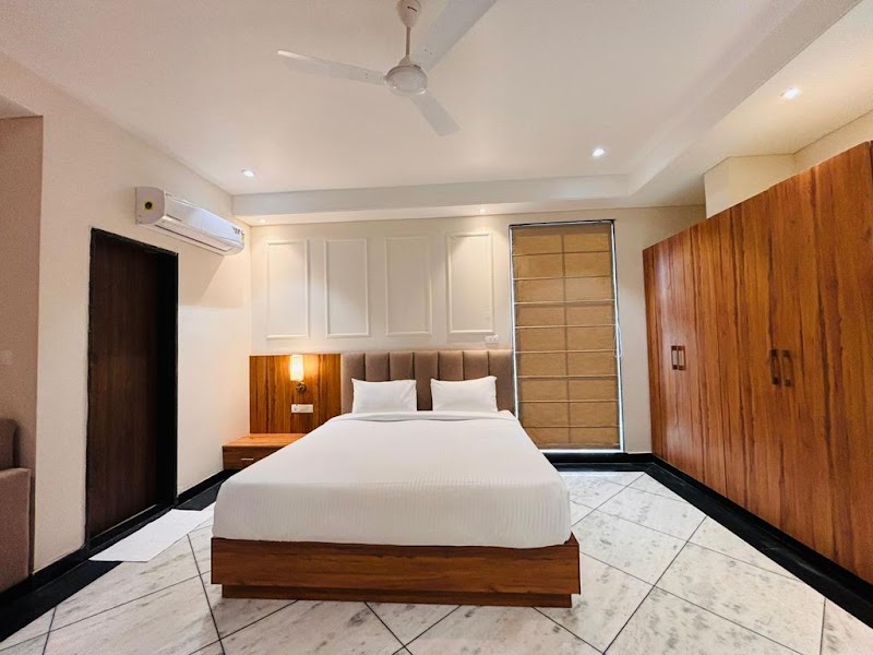 Hotel Saaj Mansion - Hotel Saaj Mansion 147, Gopalpura Bypass Rd, near Riddhi Siddhi Circle, opposite Manglam Electronic Market, Keshav Vihar, Arjun Nagar, Jaipur, Rajasthan 302015, India