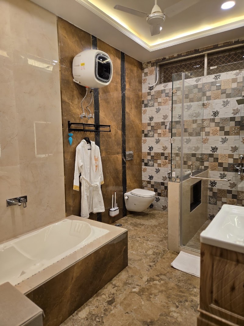 Vraj Homestay Vk - Vraj Homestay Vk, 303,304, S/1, Kailash Nagar, Vrindavan, Mathura, Uttar Pradesh 281121, India