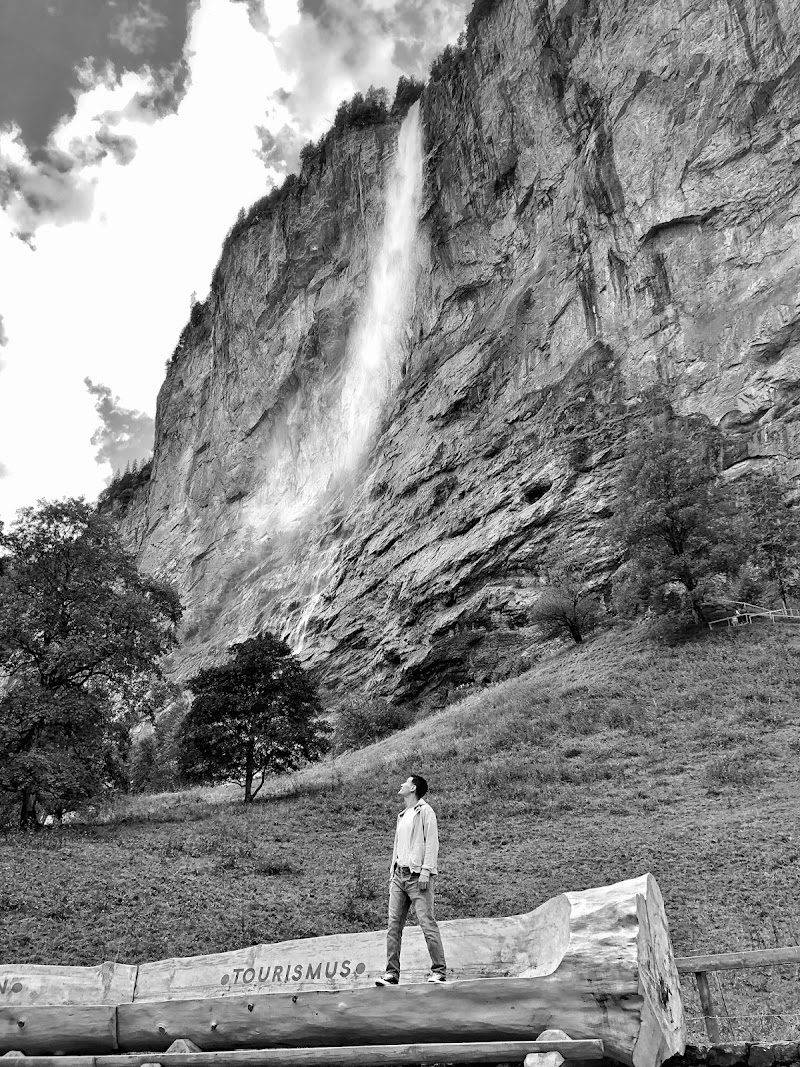 Staubbachfall - Staubbachfall Losisgräbli 419, 3825 Lauterbrunnen, Switzerland