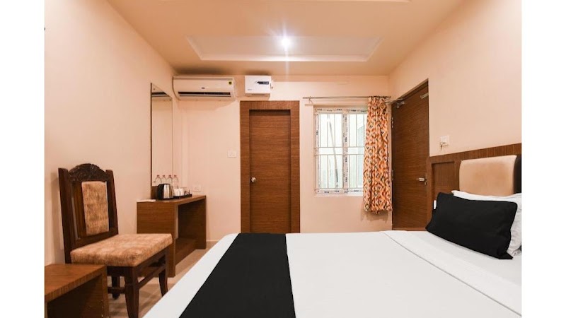 Collection O by OYO Paschim Dwar Near Jagannath Temple Formerly Hotel Subhadarshan