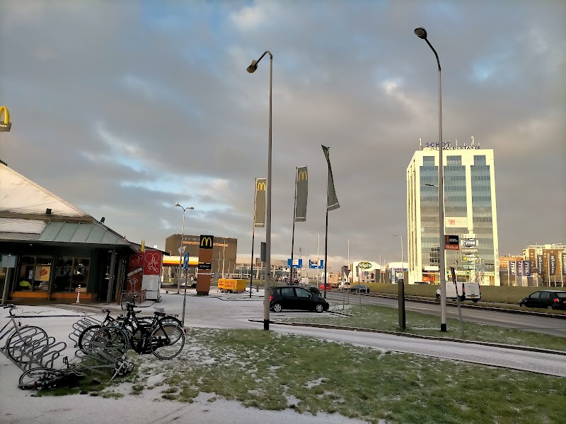 P+R Noorderhelling - P+R Noorderhelling, Stadionweg 1, 3077 AN Rotterdam, Netherlands