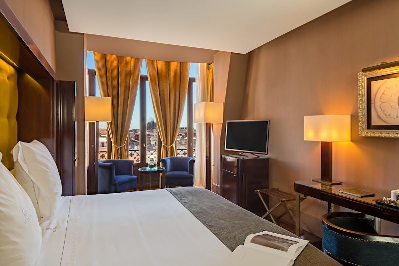 Hotel Casa Fuster - Hotel Casa Fuster Pg. de Gràcia, 132, Gràcia, 08008 Barcelona, Spain
