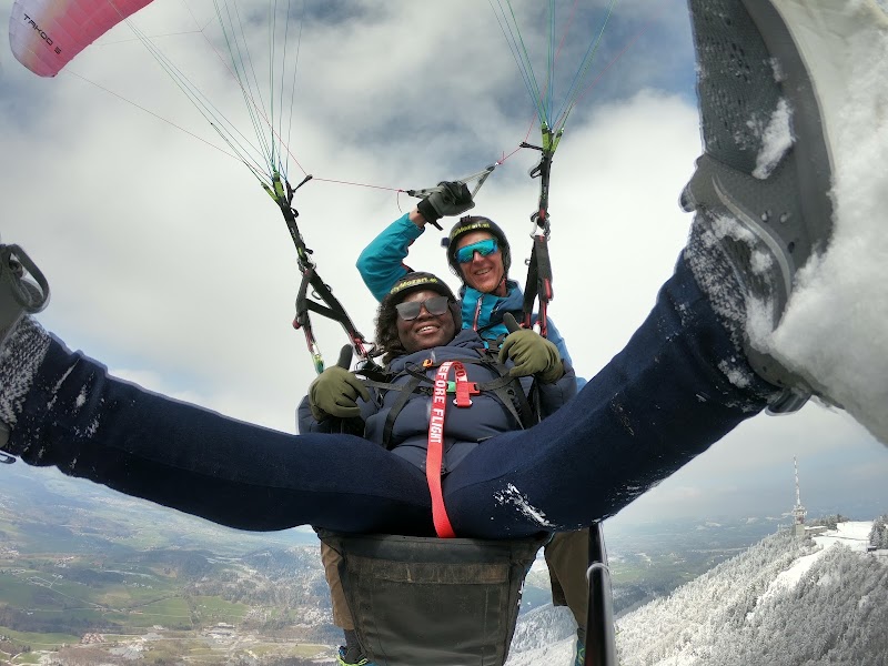 FlyMozart Tandem Paragliding Salzburg - FlyMozart Tandem Paragliding Salzburg, Linzer G. 31, 5020 Salzburg, Austria