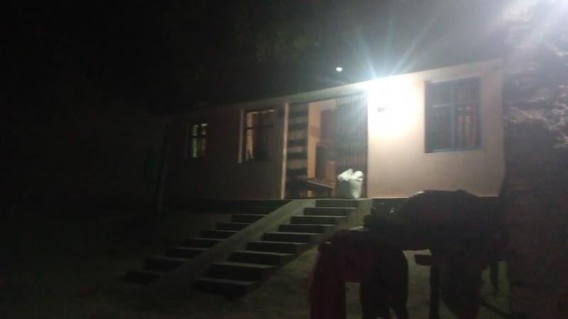 Mau - Mau, Malik Tahir Pura, Mau, Uttar Pradesh 275101, India