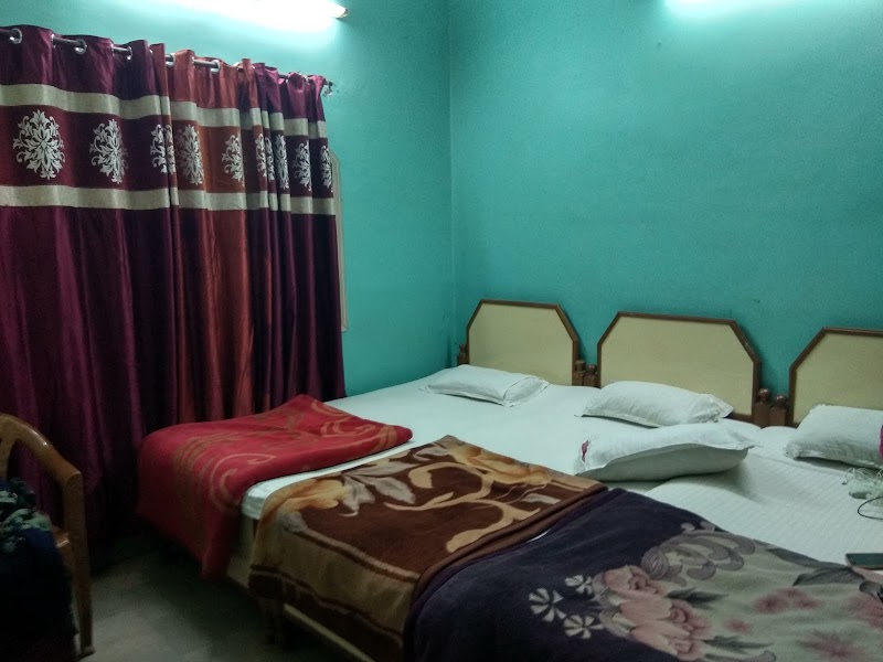 janta hotel Station Road Ranchi - janta hotel Station Road Ranchi, Station Rd, Sirom Toly, Kishan Singh Colony, Gosaintola, Ranchi, Jharkhand 834001, India