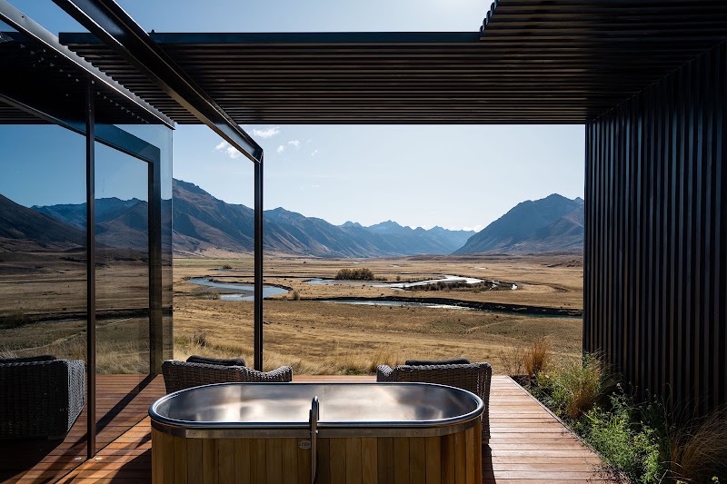 The Lindis Lodge - The Lindis Lodge, 1490 Birchwood Road, Ahuriri Valley 9412, New Zealand