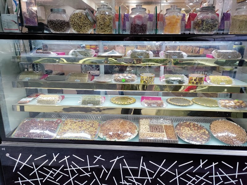 Jiwaram Sweet - Jiwaram Sweet Shop No 6,7,8 Jain Mandir, Choti Dadabari, near Ansal Plaza, South Extension II, Police Colony, New Delhi, Delhi 110049, India