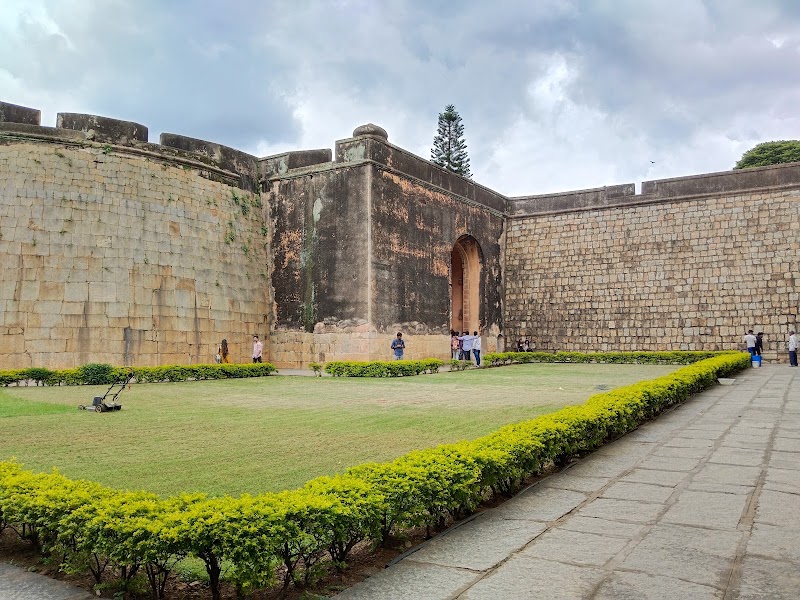 Bengaluru Fort - Bengaluru Fort XH7G+49C, Krishna Rajendra Rd, New Tharagupet, Bengaluru, Karnataka 560002, India