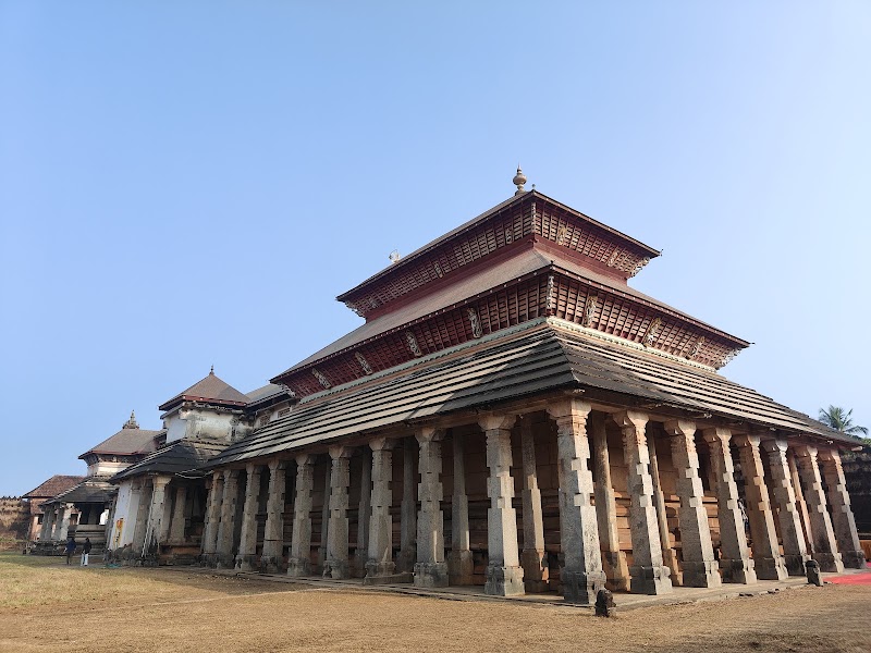 Ancient Shri Saavira Kambada Chandranatha Swamy Basadi - Ancient Shri Saavira Kambada Chandranatha Swamy Basadi, 8PVH+382, Ambalpadi, Moodbidri, Ambalapadi, Karnataka 574227, India