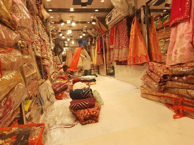 Jai Mata Di Paridhan - Jai Mata Di Paridhan G 11, Purohit Ji Katla, Johri Bazar, Bapu Bazar, Biseswarji, Jaipur, Jaipur Nagar Nigam Area, Rajasthan 302003, India