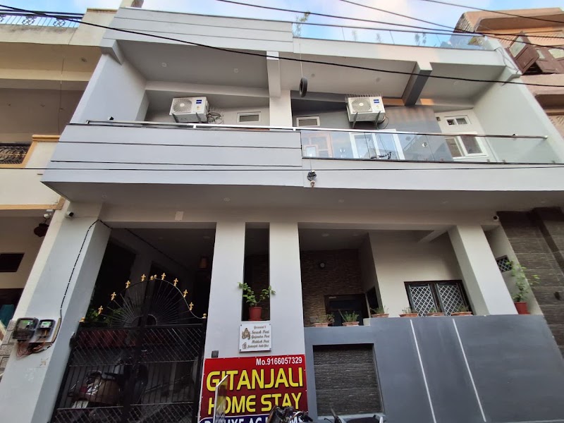 Gitanjali Homestay - Gitanjali Homestay Nathi Ghat I, S Hareshwar Mahadev temple, 6, Brahmpol Rd, Ambamata, Udaipur, Rajasthan 313001, India