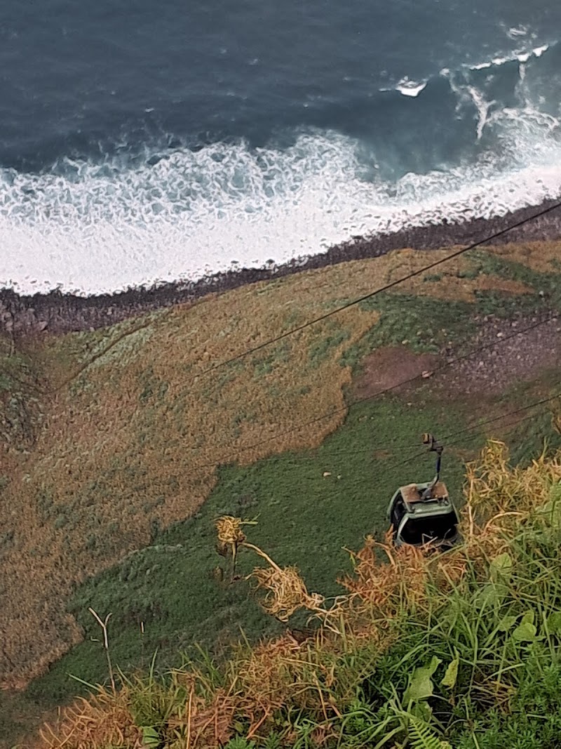 Teleférico das Achadas da Cruz - Teleférico das Achadas da Cruz, Vereda da Achada do Calhau, Caminho do Teleferico, 9270-015 Porto Moniz, Portugal