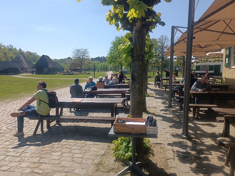 In Den Dolphin - In Den Dolphin, Bokrijklaan, 3600 Genk, Belgium