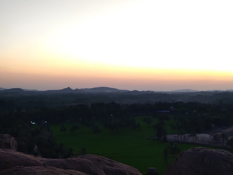 Sunset point - Hippie Island - Sunset point - Hippie Island 8FR6+WFM, Anjanhalli, Virupapuragaddi, Karnataka 583234, India