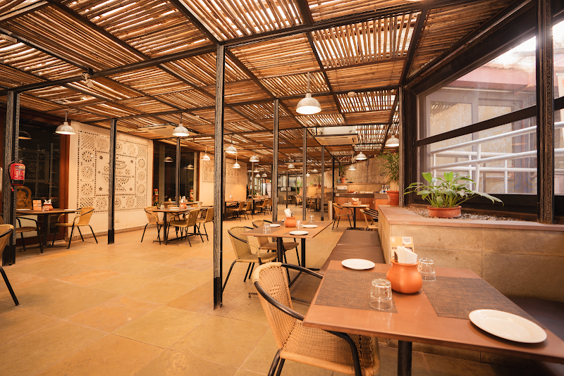 Cafe Lota