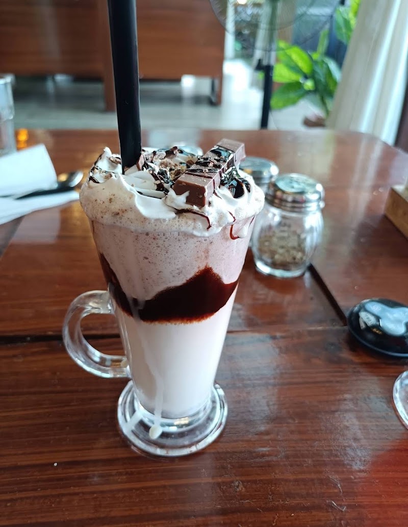 The Monroe Cafe - The Monroe Cafe Gold Stone Building, 3/5, Near 56 Dukan, Shops, New Palasia, Indore, Madhya Pradesh 452001, India