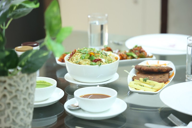 Gazebo Inn & Suites - Gazebo Inn & Suites GH-7, CH Baktawar Singh Rd, opposite Medanta Hospital, Janak Puri C Block, Sector 39, Gurugram, Haryana 122001, India