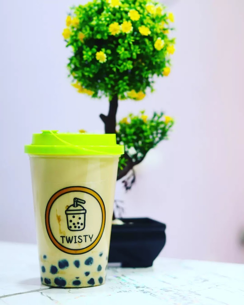 Twisty (South City) - Twisty (South City) 12, 144b, Prince Anwar Shah Rd, Badam Talla, Tollygunge, Kolkata, West Bengal 700068, India