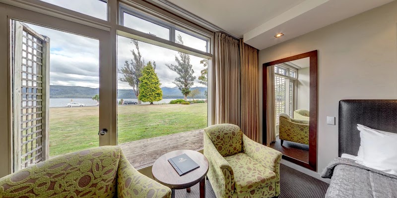 Distinction Te Anau Hotel & Villas - Distinction Te Anau Hotel & Villas, 64 Lakefront Drive, Te Anau 9600, New Zealand