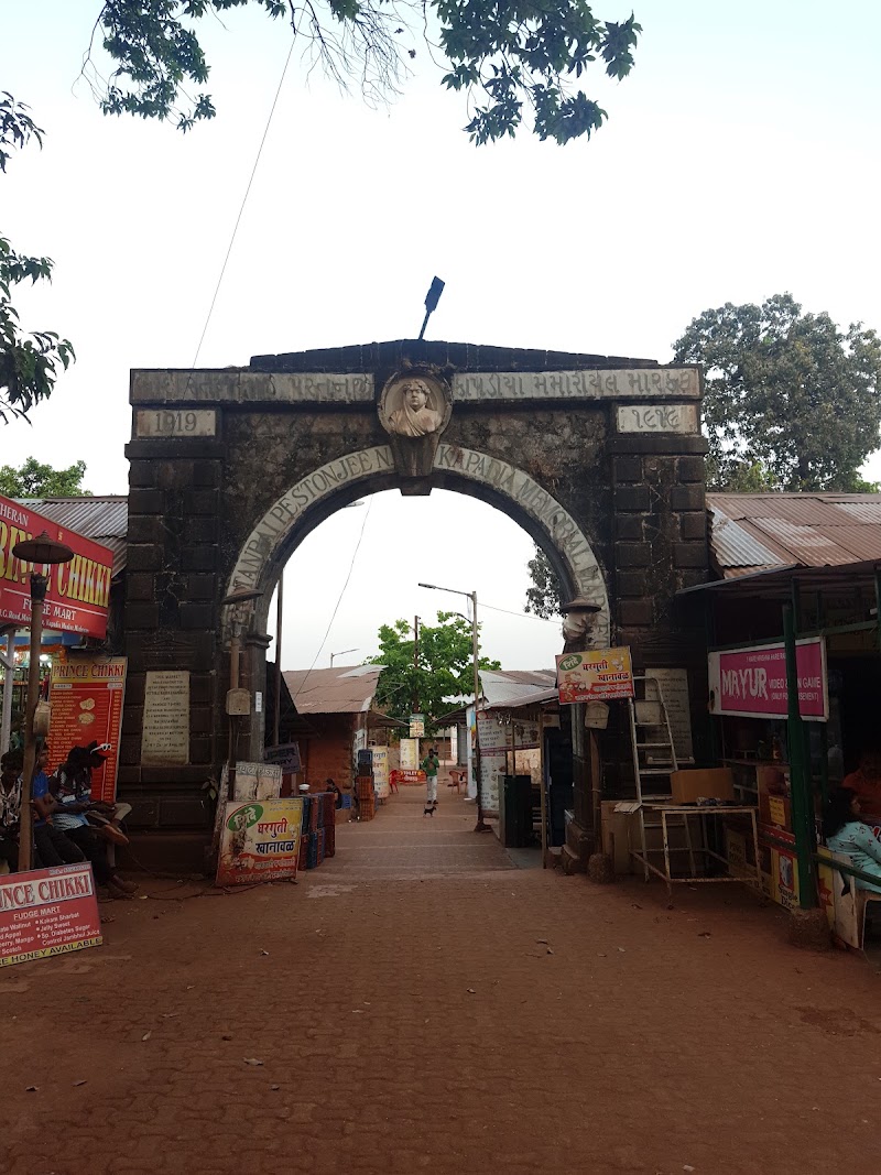 Matheran MG Road Market - Matheran MG Road Market X7QC+676, MG Rd, Matheran, Maharashtra 410102, India