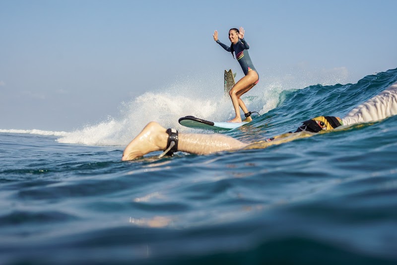 Thulusdhoo surf school - Thulusdhoo surf school Neruveli magu, Thulusdhoo 08040, Maldives
