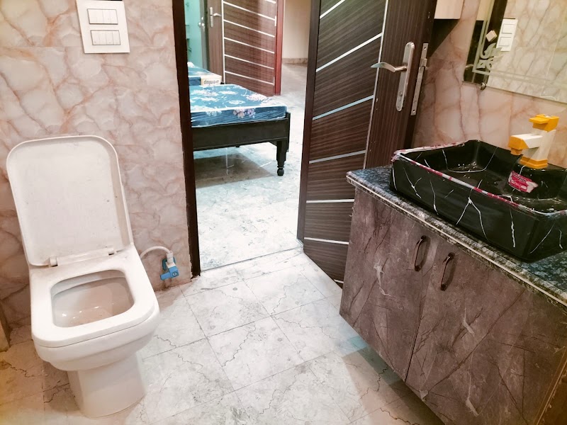 Pg for Girls only - Pg for Girls only Second floor, Laxmi apartment, F 1, near Yadav parathy walay, Rasoolpur Nawada, Industrial Area, Sector 62, Noida, Uttar Pradesh 201309, India