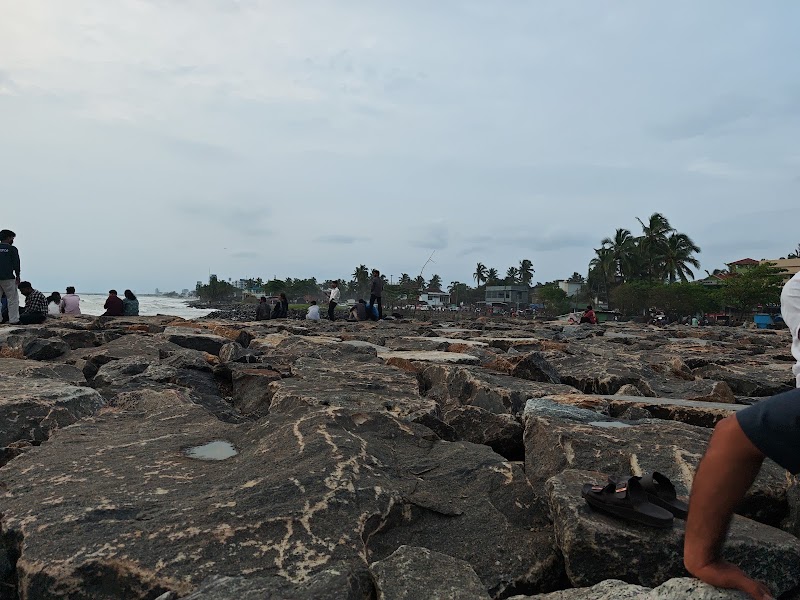 Mughadar Beach - Mughadar Beach, 6QPG+W76, Thekepuram, Kuttichira, Kozhikode, Kerala 673001, India