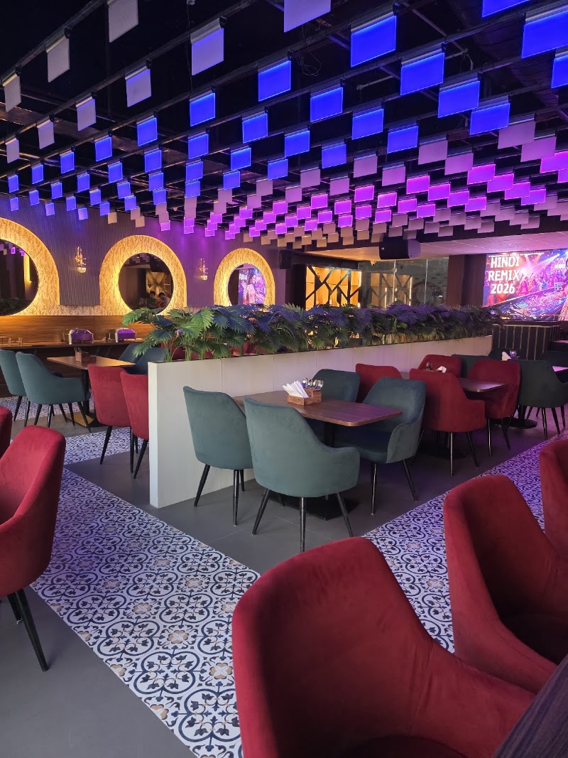 WalkOn RestoBar & Club