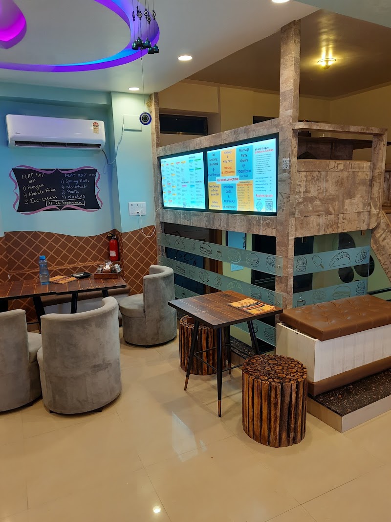 FLAVORS.JUNCTION - FLAVORS.JUNCTION, Jassusar Gate, opposite RAJANI HOSPITAL, OUTSIDE, Vaidya Mangaram Colony, Bikaner, Rajasthan 334001, India