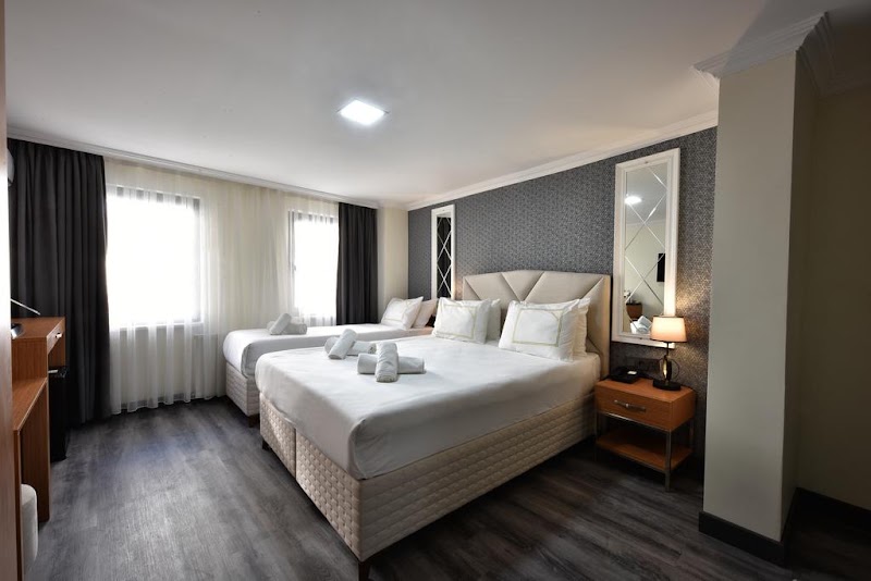 Almina inn Hotel - Almina inn Hotel, Saraç İshak mah. Mithatpaşa cad, Beyazıt, Mollabey Sk. no:12/1 34126, 34126 Fatih/İstanbul, Türkiye