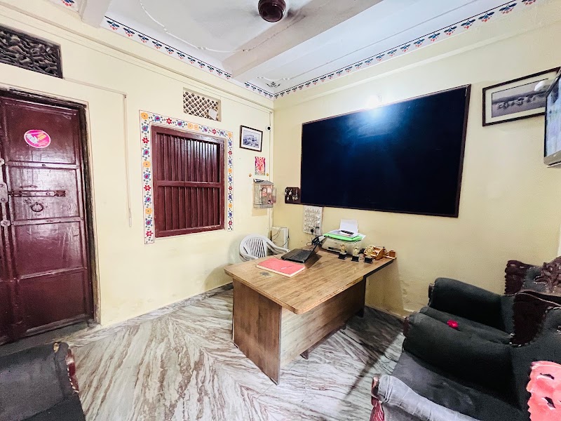 Heritage Haveli Guest House - Heritage Haveli Guest House Ward No. 22, Paneri Bhavan, 37, Gadiya Devra Marg, Chand Pole, Inside, Udaipur, Rajasthan 313004, India