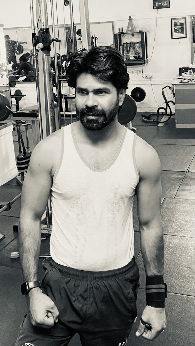 S BRO GYM - S BRO GYM Mana, 6M9V+J73, airport road, Fundahar, Raipur, Chhattisgarh 492001, India