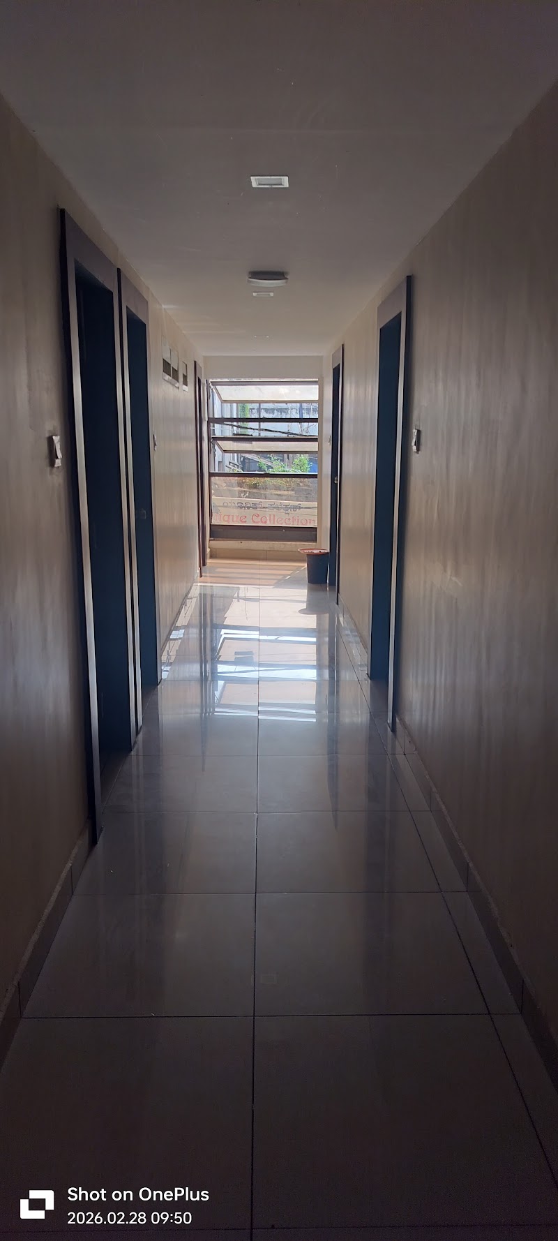 Aashraya Hotel - Aashraya Hotel, Dhanavantri Rd, adjacent to Dhanvanthri Complex, Devaraja Mohalla, Yadavagiri, Mysuru, Karnataka 570001, India