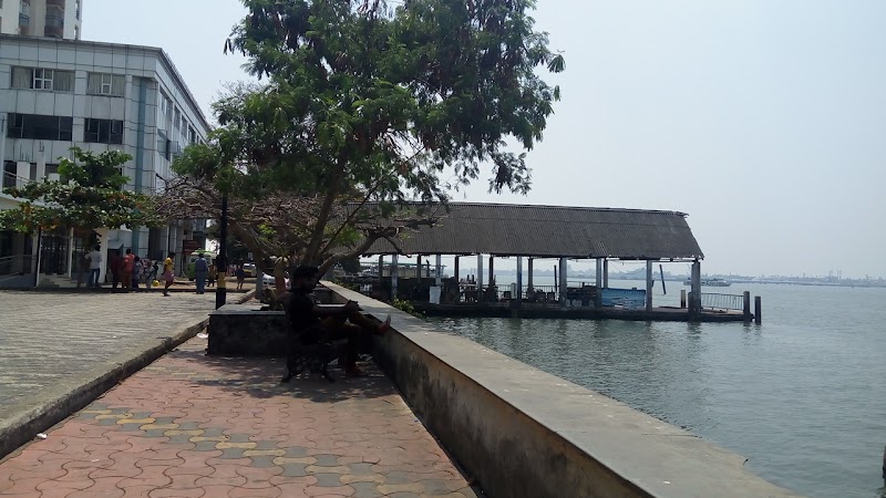 High Court Boat Jetty - High Court Boat Jetty, Marine Drive Walkway, Marine Drive, Ernakulam, Kochi, Keralam 682031, India