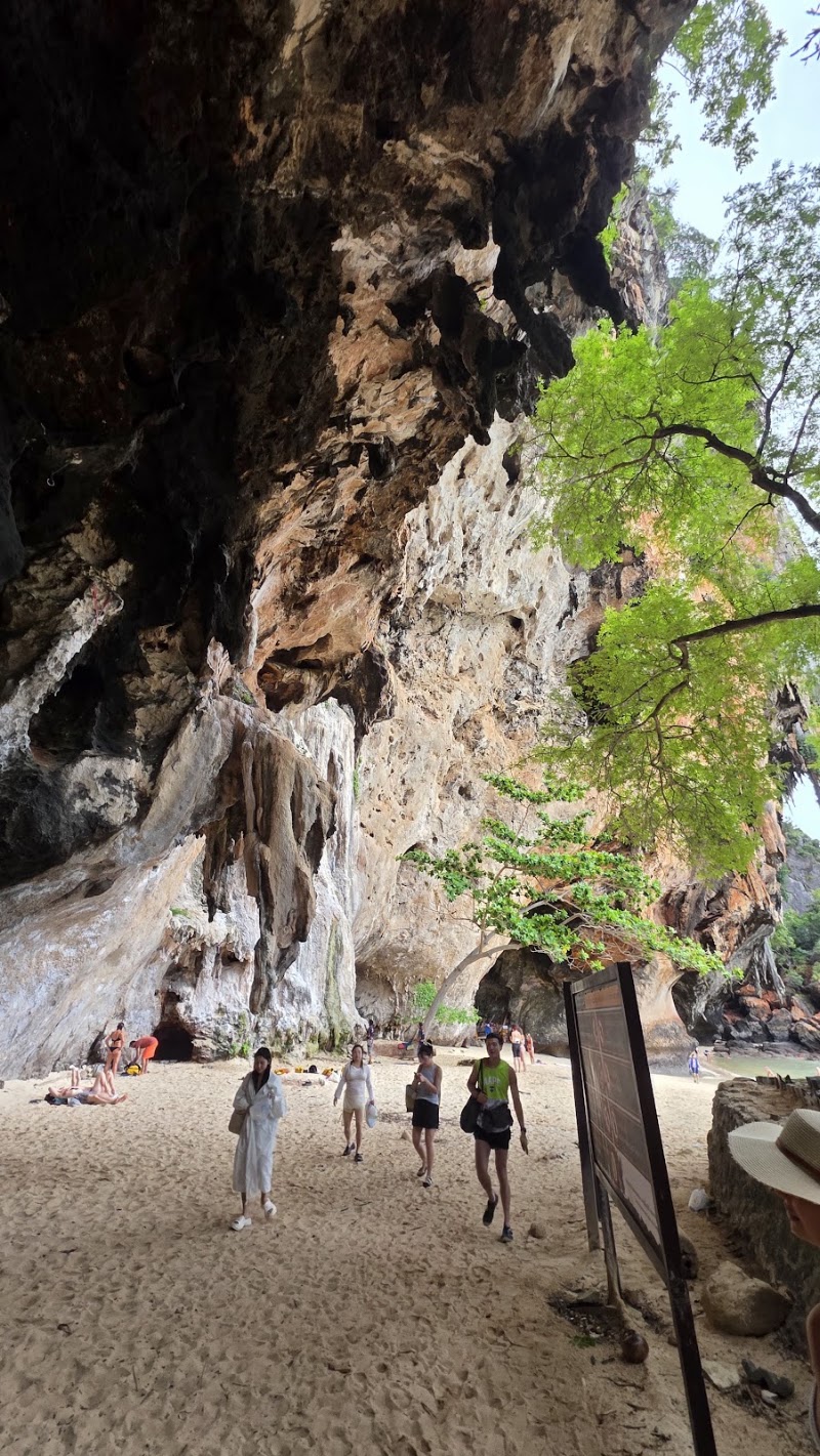 Phra nang Cave Beach - Phra nang Cave Beach Phra nang Cave Beach, Krabi, Thailand