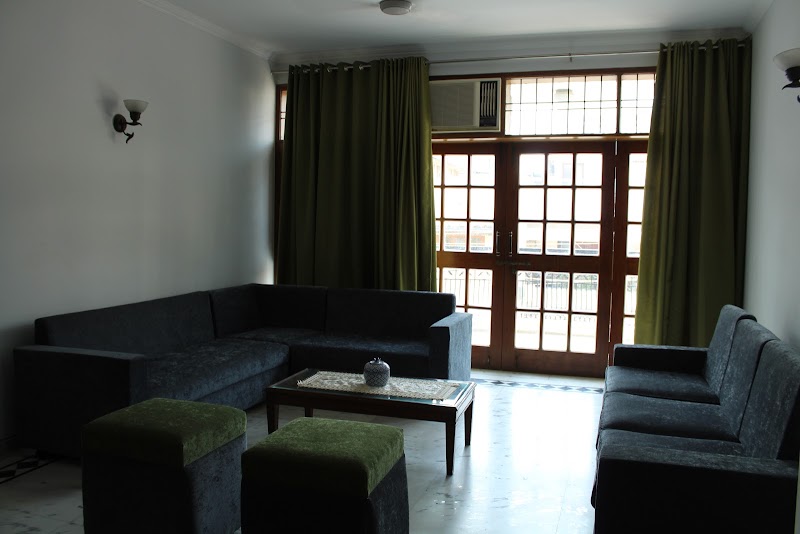 Under My Roof Green Park Apartments - Under My Roof Green Park Apartments F39, Block F, Green Park, New Delhi, Delhi 110016, India