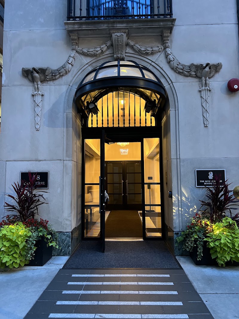 Home - The Ritz-Carlton Residences, Chicago - Home - The Ritz-Carlton Residences, Chicago 118 E Erie St, Chicago, IL 60611, USA