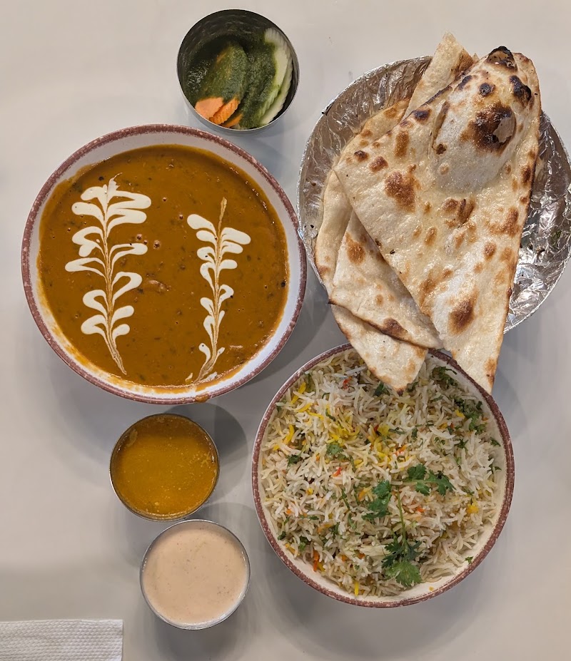 Temple Street – South Indian & Multi Cuisine Restaurant - Temple Street – South Indian & Multi Cuisine Restaurant Ground Floor, National Trust Building, 16-B, Bada Bazar Rd, Old Rajinder Nagar, Rajinder Nagar, Delhi, 110060, India