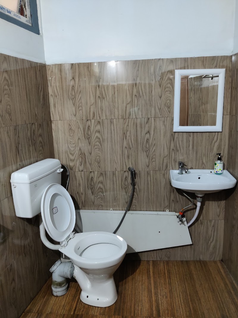 Itsy Hotels Shillong Tower Guesthouse - Itsy Hotels Shillong Tower Guesthouse HN.00, Zigzag Rd, GS Rd, Kench's Trace, Rilbong, Shillong, Meghalaya 793004, India