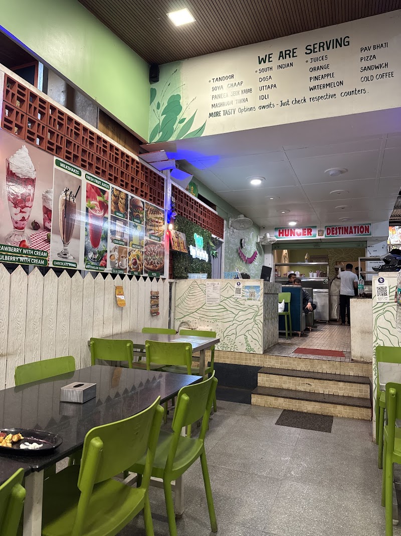 Vegiya Happy eatings - Vegiya Happy eatings Shopping Centre, Panchgani - Mahabaleshwar Rd, near Idbi Bank, Bhim Nagar, Panchgani, Maharashtra 412805, India
