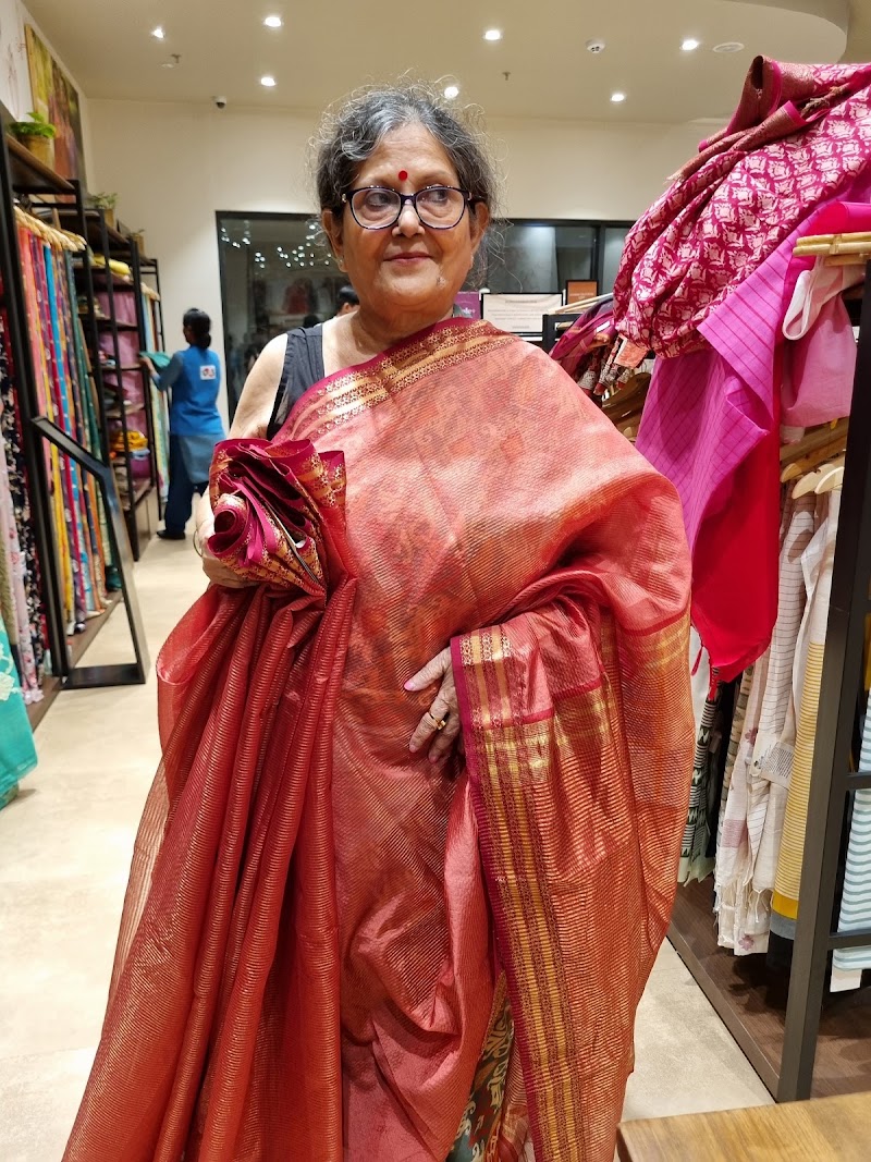 Taneira Sarees (Turner Road, Bandra West) - Taneira Sarees (Turner Road, Bandra West), Turner Rd, near Axis Bank, Bandra West, Mumbai, Maharashtra 400050, India