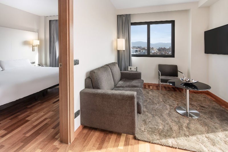 B&B HOTEL Granada Estación - B&B HOTEL Granada Estación Av. de Juan Pablo II, 35, Norte, 18014 Granada, Spain