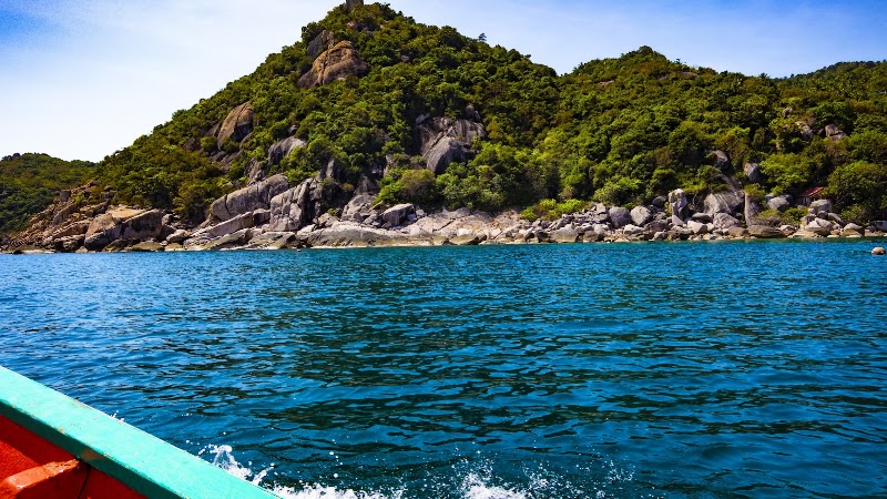 Tanote Bay