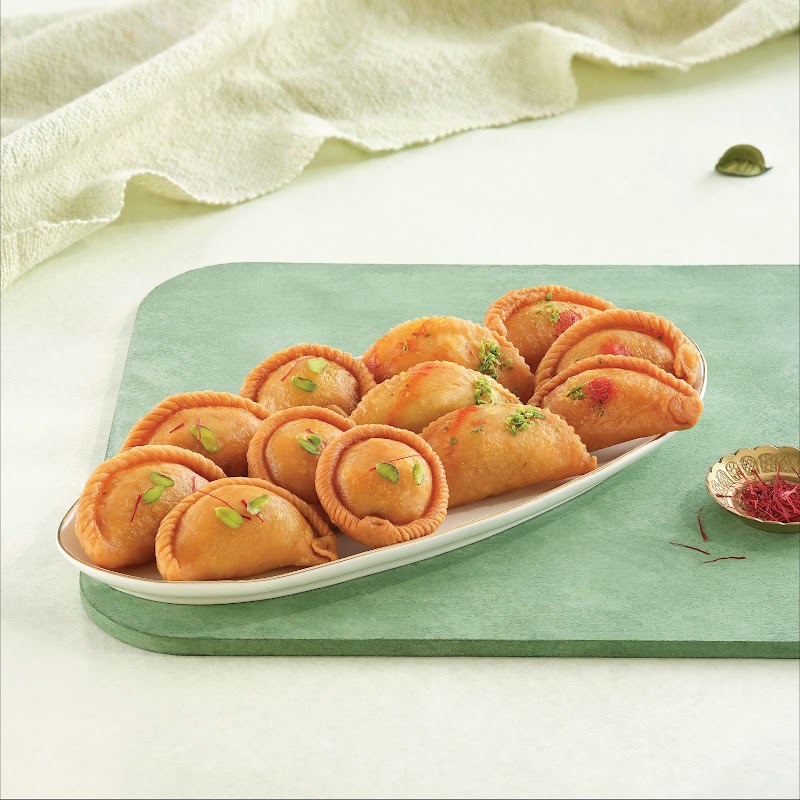Haldiram's - Lajpat Nagar - Haldiram's - Lajpat Nagar, 45, Ring Rd, Block H, Lajpat Nagar III, Lajpat Nagar, New Delhi, Delhi 110024, India