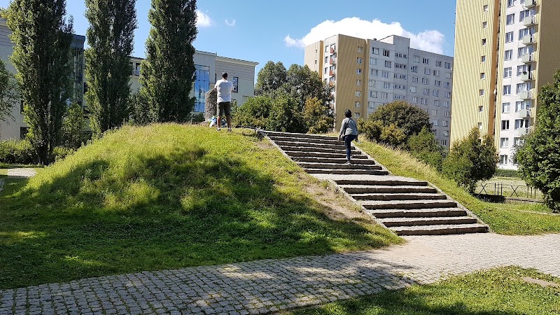 Miła 18 Memorial - Miła 18 Memorial, Miła 2, 00-001 Warszawa, Poland